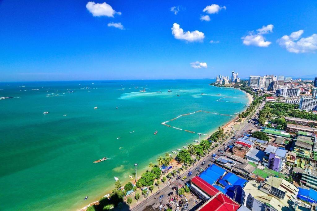 Oyo 75327 Diyana Residence Pattaya Eksteriør billede
